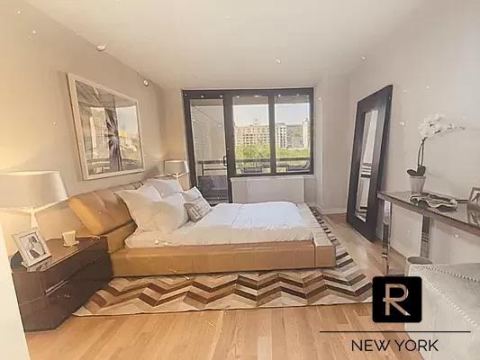 330 East 38th Street Murray Hill New York NY 10016