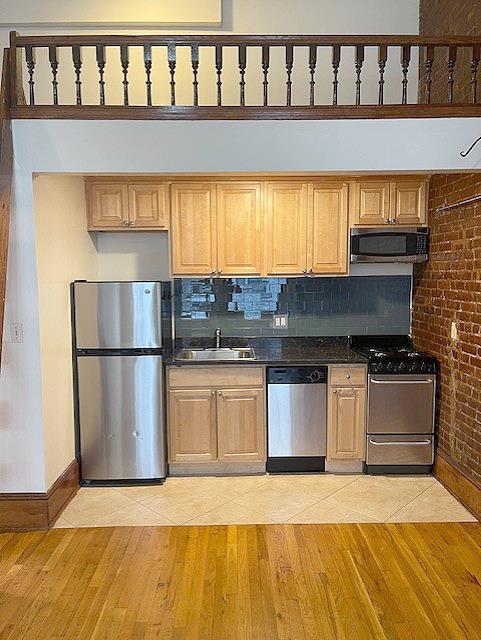 24 West 76th Street Upper West Side New York NY 10023