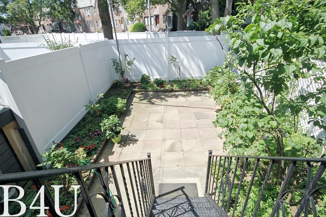 1890 Gerritsen Avenue Madison Brooklyn NY 11229