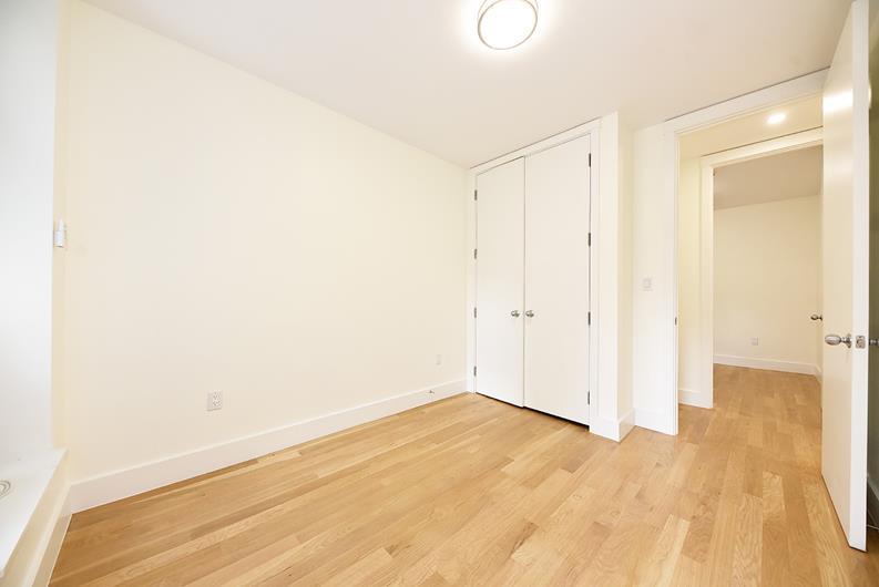 245 East 55th Street 3-R Turtle Bay New York NY 10022