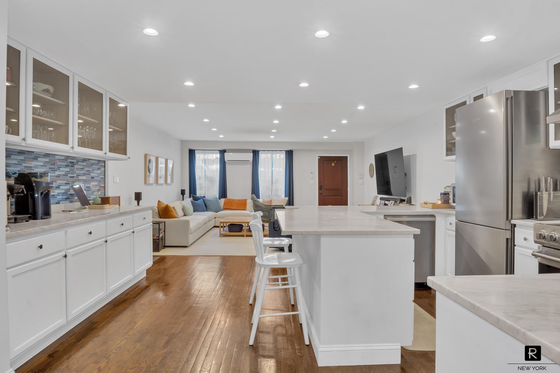 216 East 75th Street Upper East Side New York NY 10021