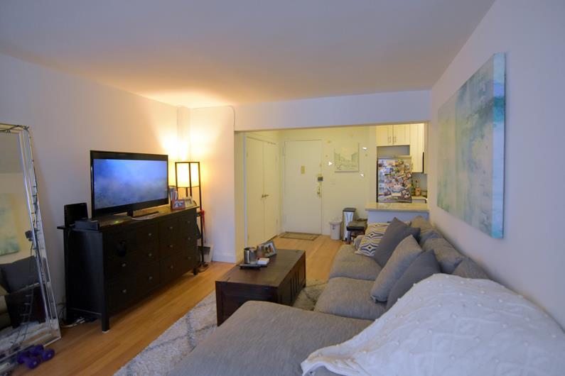 200 East 28th Street 4-D Kips Bay New York NY 10016