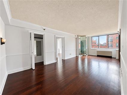 4-74 48th Avenue 12-J Hunters Point Queens NY 11109