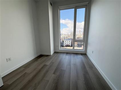 29-17 40th Avenue 814 Long Island City Queens NY 11101