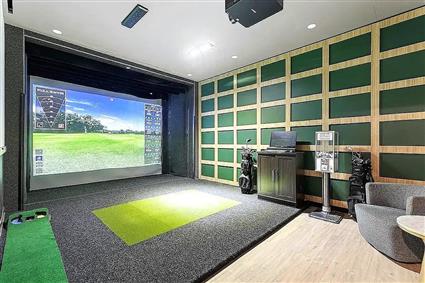 46-30 Center Blvd. 1503 Long Island City Queens NY 11109