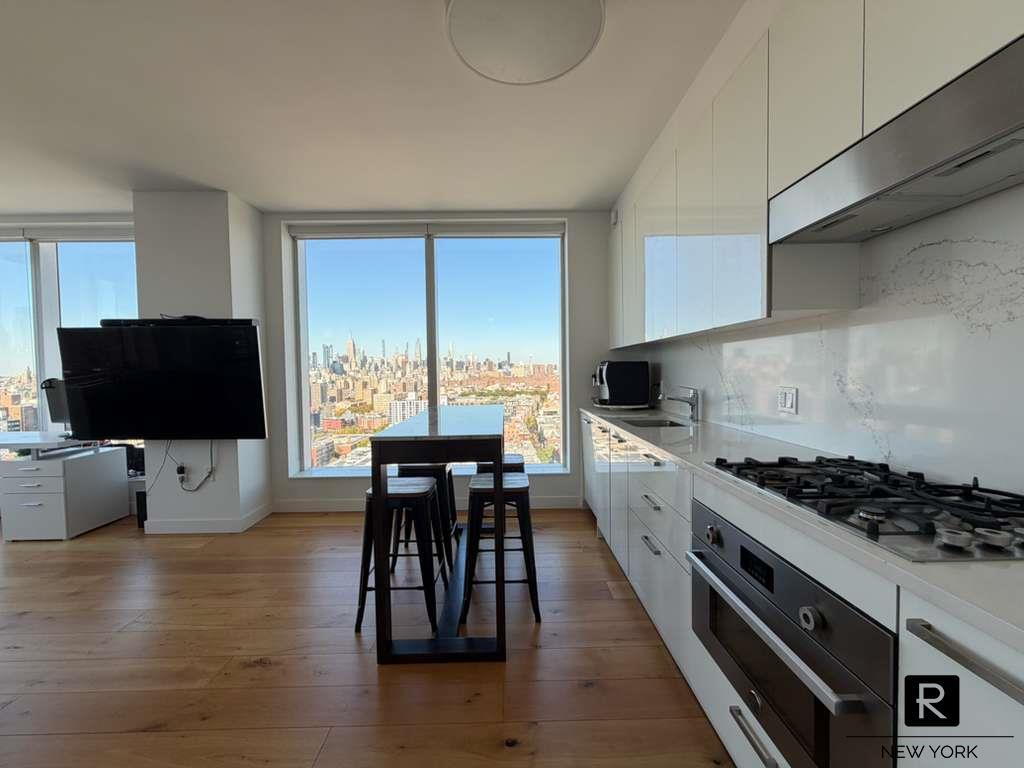 180 Broome Street Lower East Side New York NY 10002