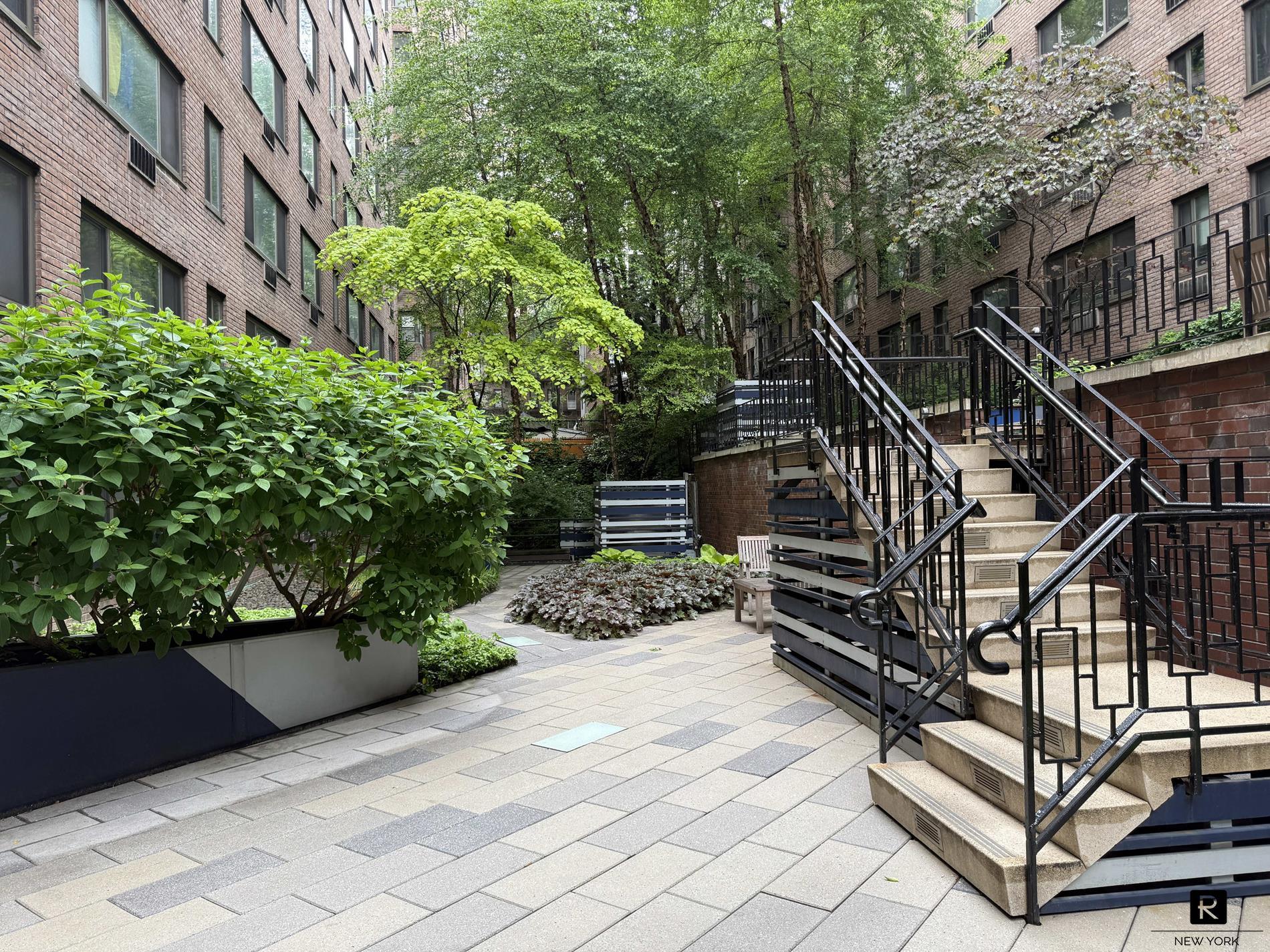 425 East 63rd Street Upper East Side New York NY 10065