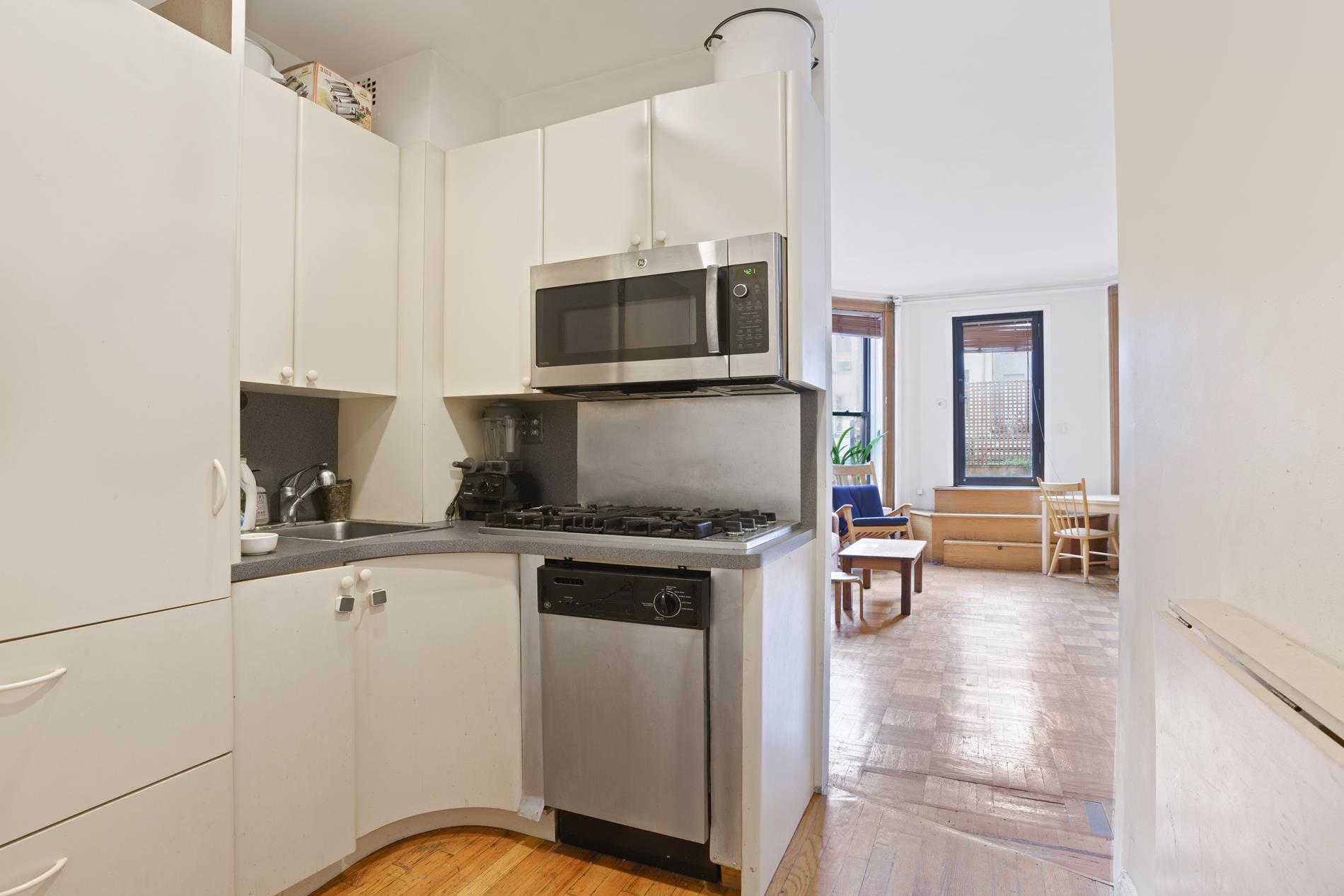 142 East 37th Street Gramercy Park New York NY 10016