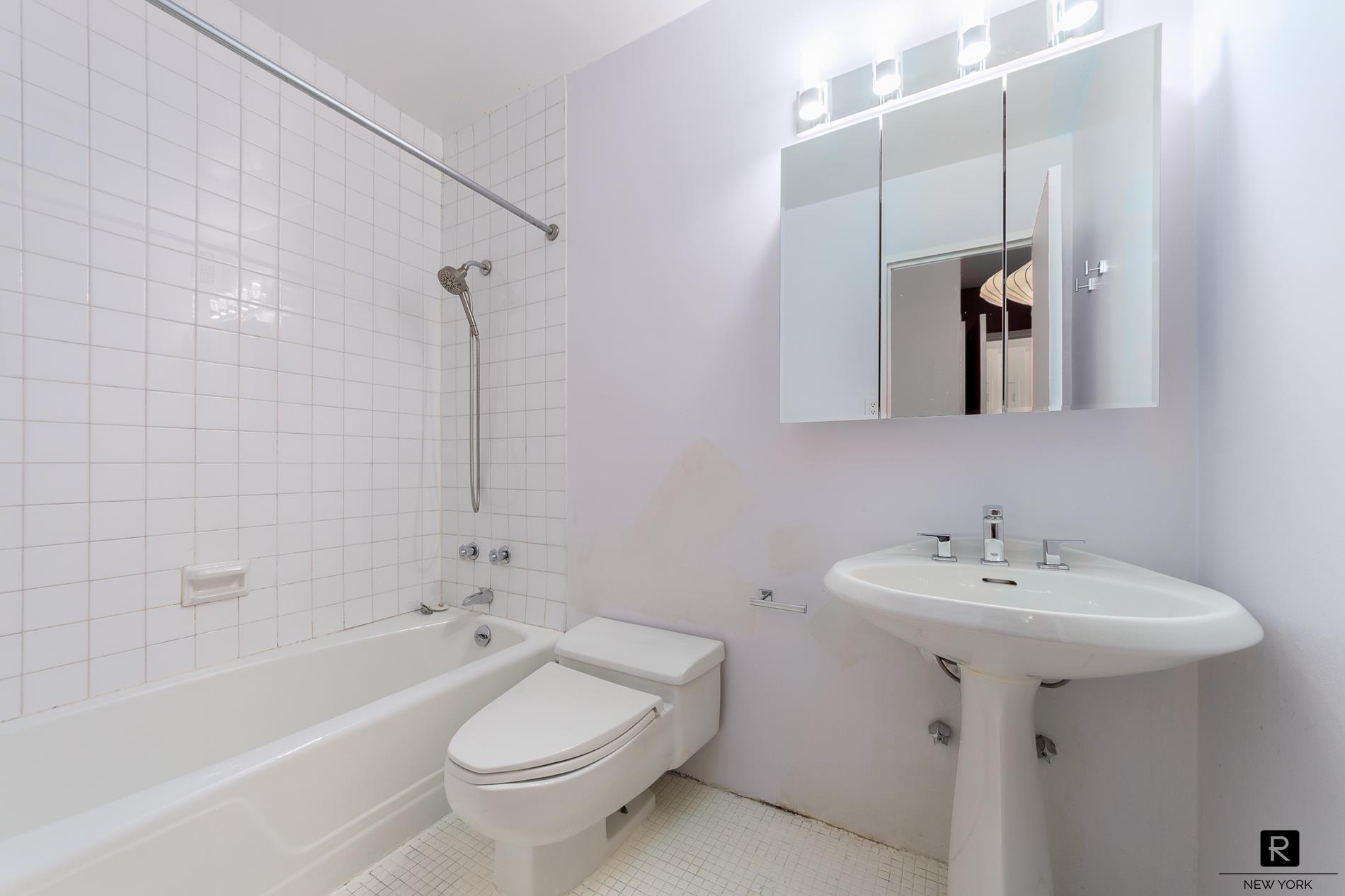 303 East 57th Street Sutton Place New York NY 10022