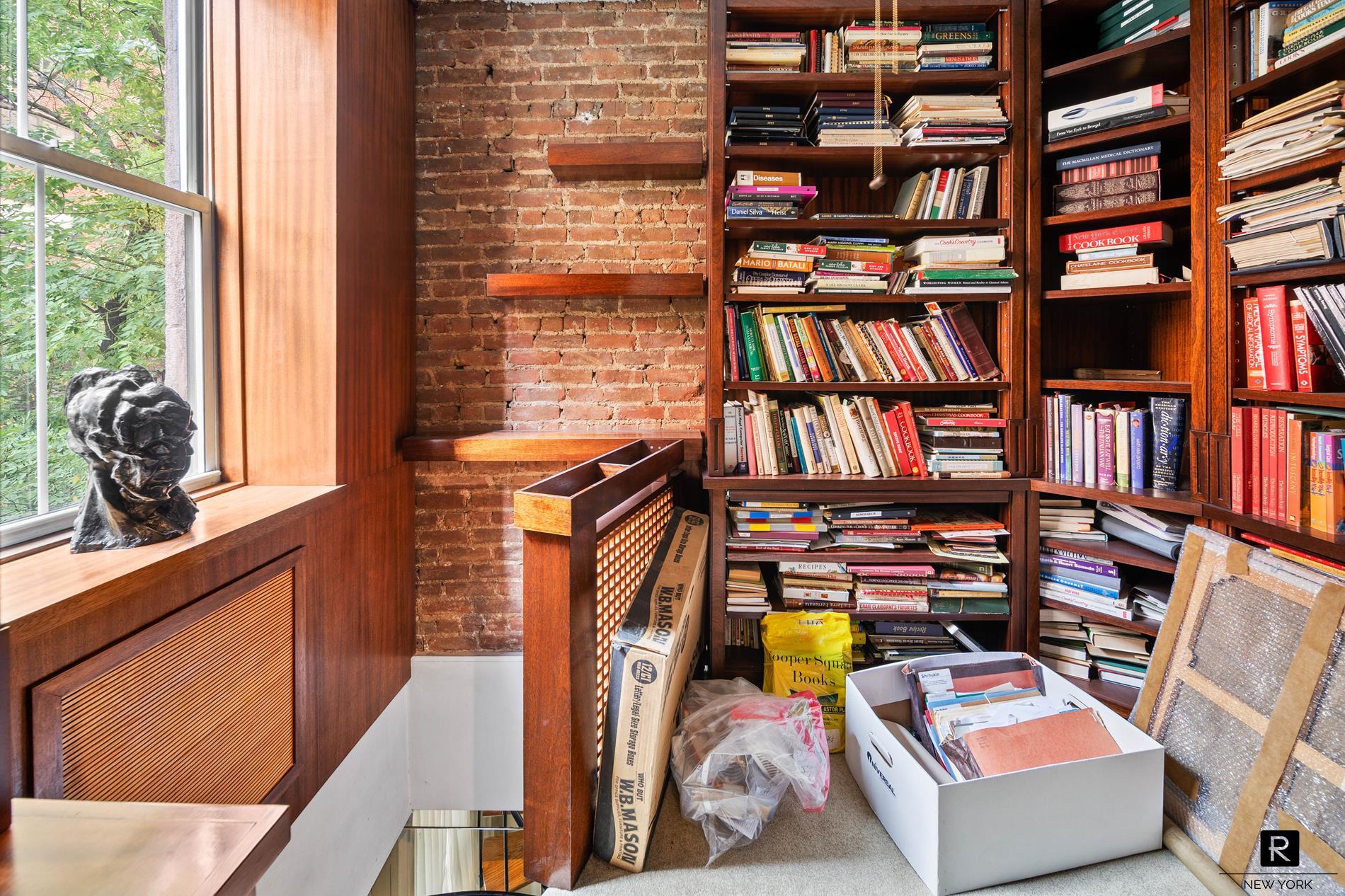 233 East 35th Street Murray Hill New York NY 10016