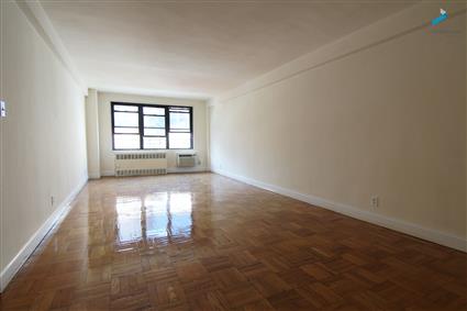 141 East 89th Street 4-J Carnegie Hill New York NY 10128