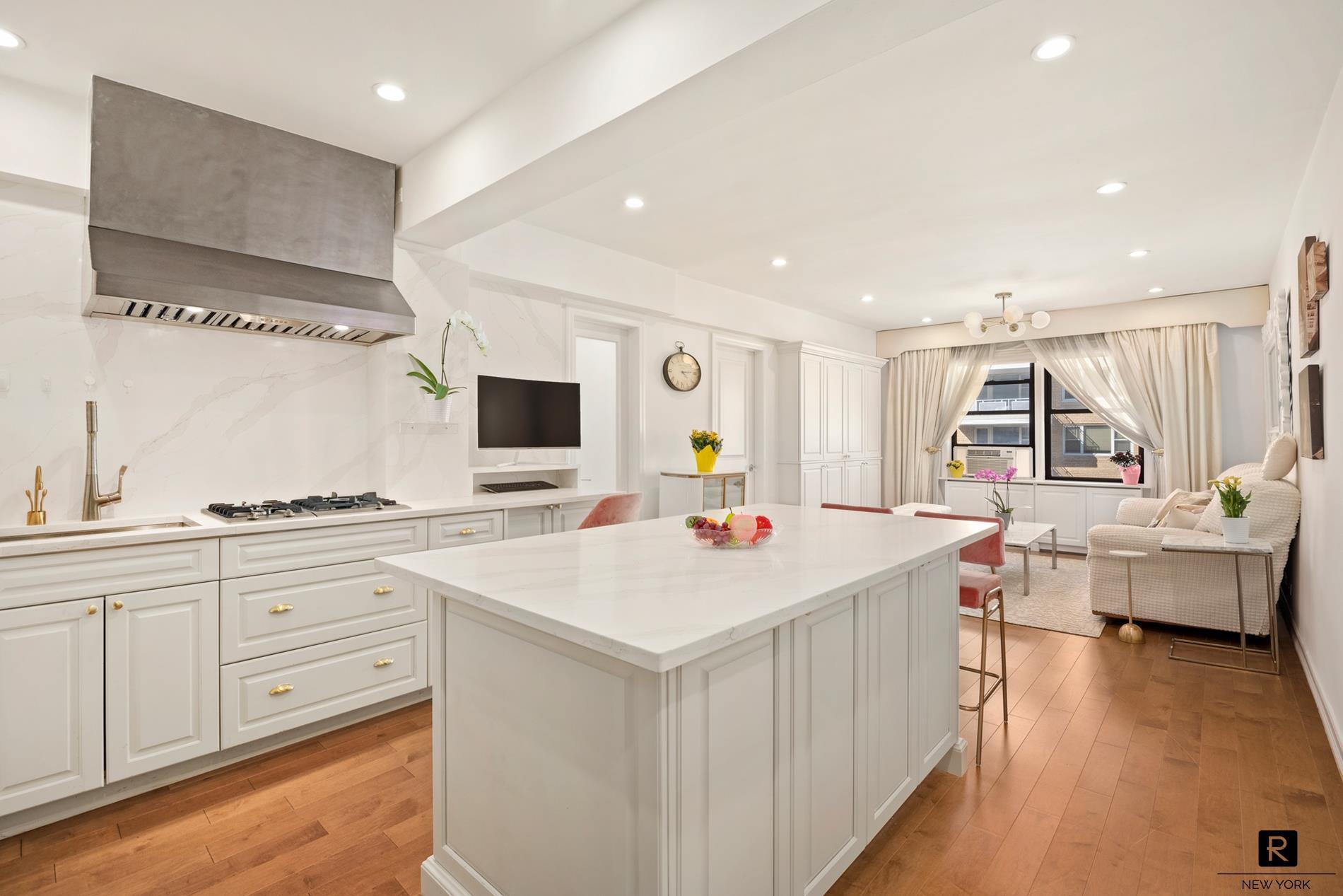 54 East 8th Street Greenwich Village New York NY 10003