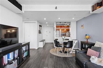 4-74 48th Avenue PH1H Hunters Point Queens NY 11109