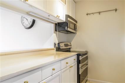 4-74 48th Avenue 14-M Hunters Point Queens NY 11109