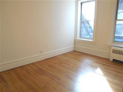 172 Spring Street 7 Soho New York NY 10012