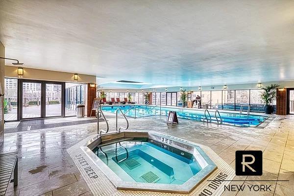 330 East 38th Street Murray Hill New York NY 10016