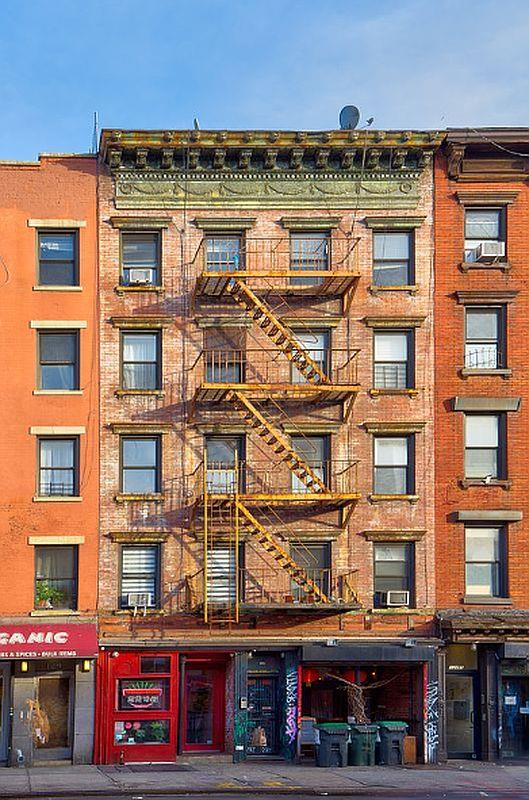 122 First Avenue, Apt Building, New York, NY 10003