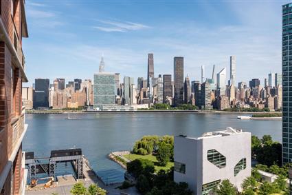 4-74 48th Avenue 15-E Hunters Point Queens NY 11109