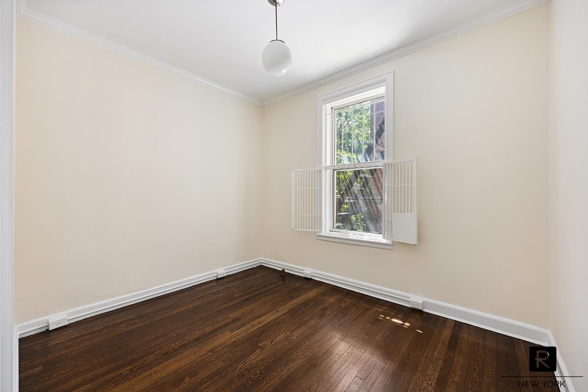 37-33 84th Street Jackson Heights Queens NY 11372