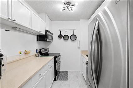 4-74 48th Avenue 14-M Hunters Point Queens NY 11109