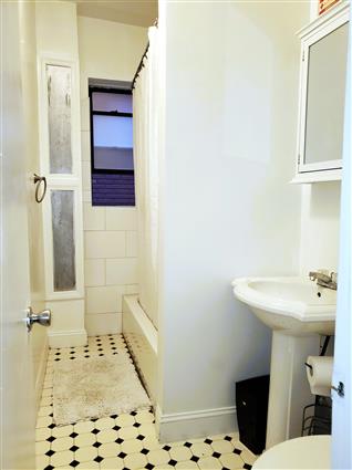 277 Harrison Ave A3 Jersey City Journal Sq, jersey City NJ 07304