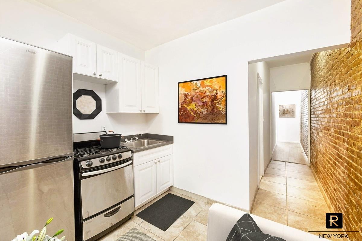 441 West 48th Street Midtown West New York NY 10036