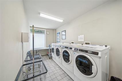 10-63 Jackson Avenue 7-C Hunters Point Queens NY 11101