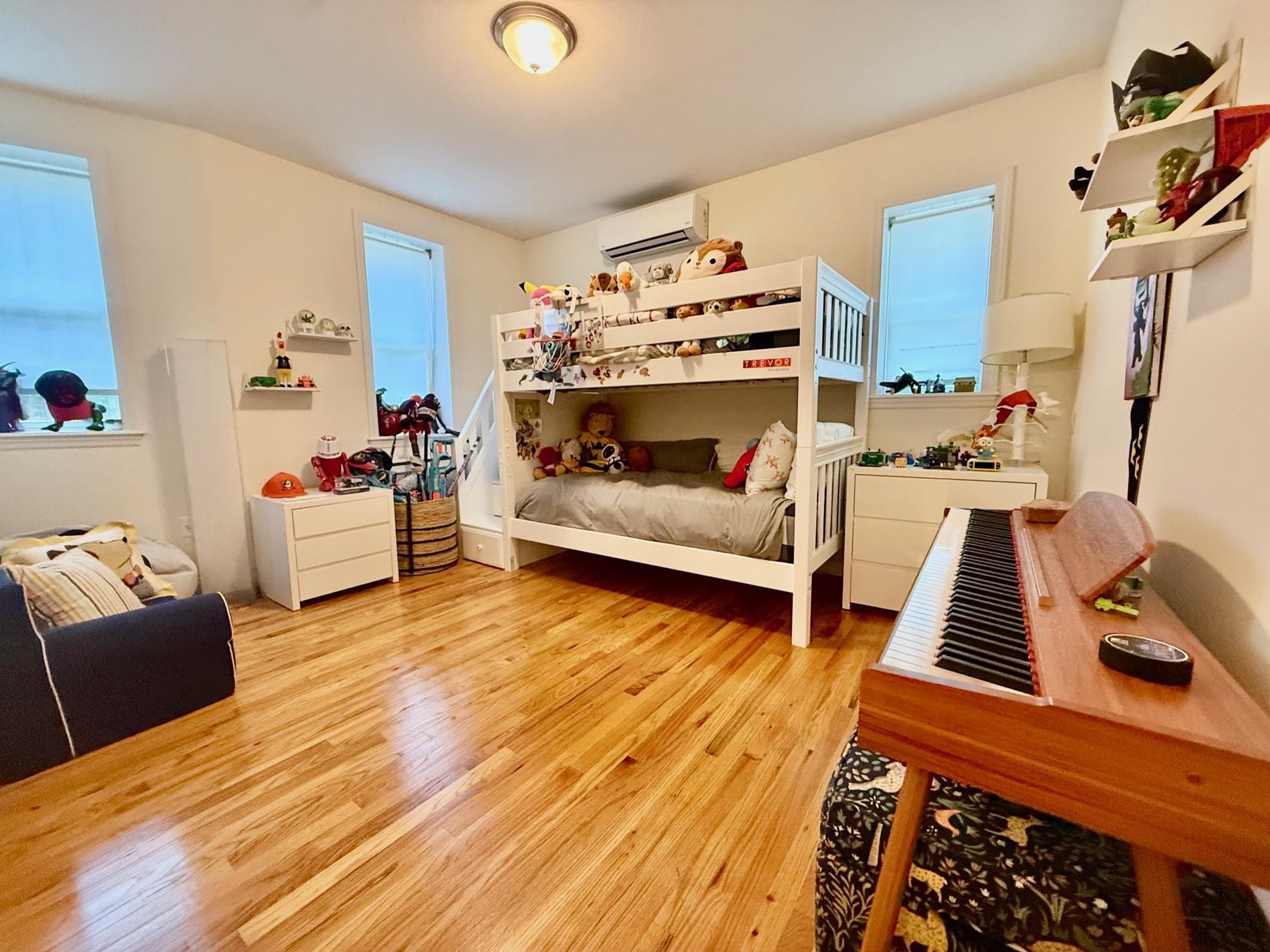 37 West 75th Street Upper West Side New York NY 10023