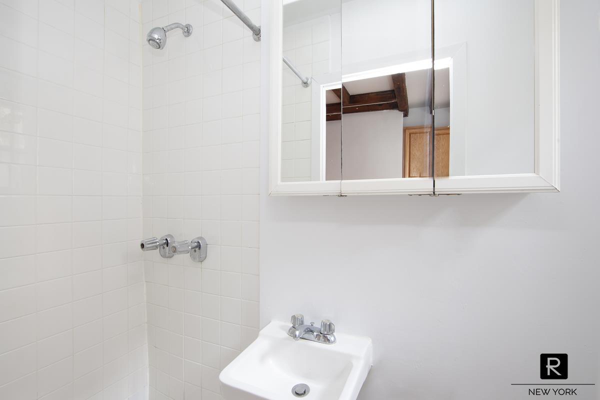 531-533 East 12th Street E. Greenwich Village New York NY 10009