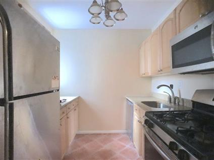581 Academy Street 2-F Inwood New York NY 10034