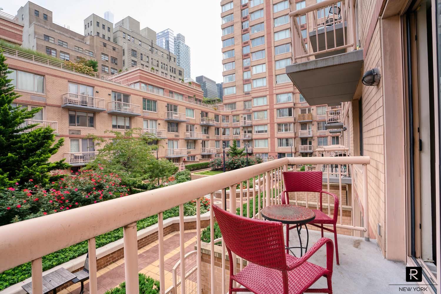 393 West 49th Street Midtown West New York NY 10019