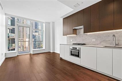 27-20 42nd Road 8-J Long Island City Queens NY 11101