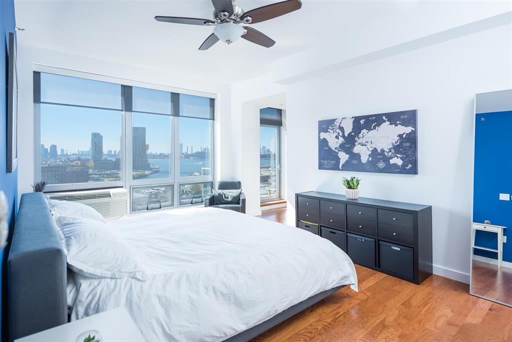 5-49 Borden Avenue PH-D Hunters Point Queens NY 11101