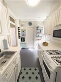 172 Spring Street 13 Soho New York NY 10012