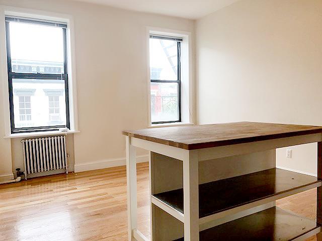 104 Sullivan Street Soho New York NY 10012