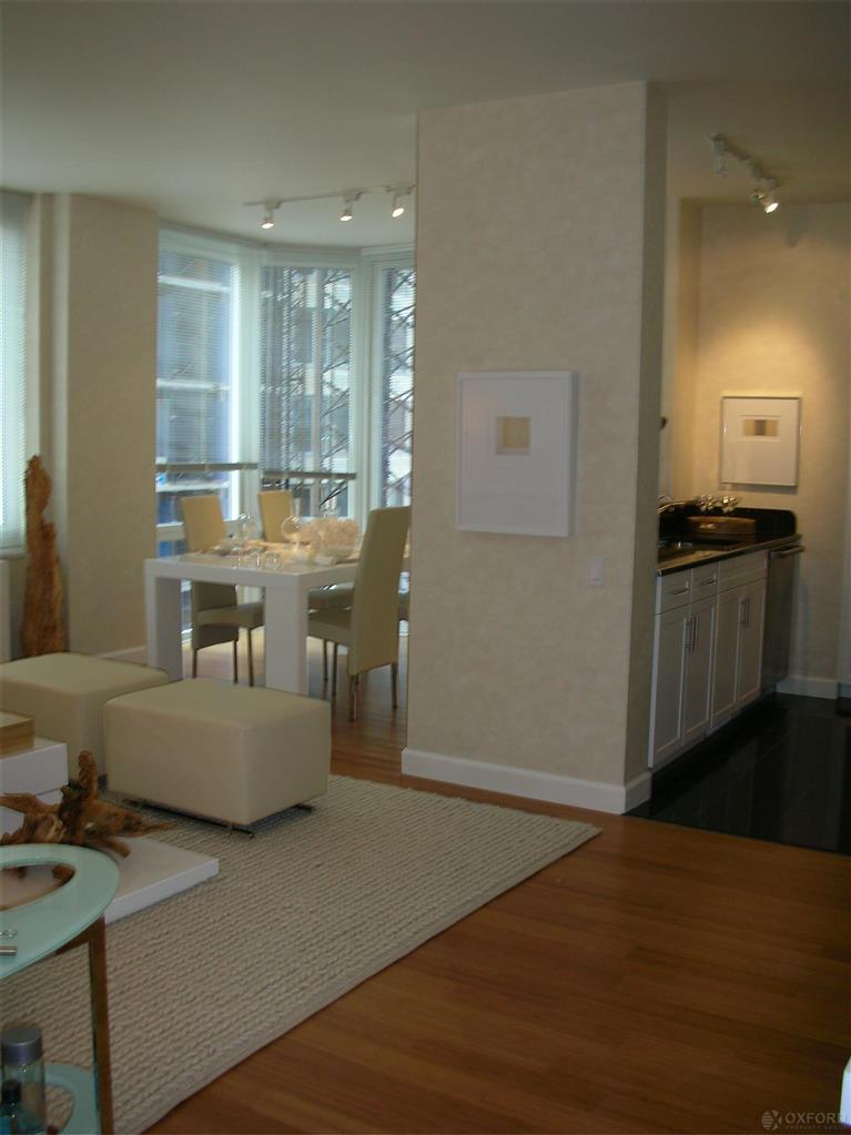 320 West 38th Street, Apt 20, New York, NY 10018