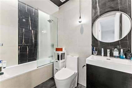 600 Myrtle Avenue 4-A Bedford Stuyvesant Brooklyn NY 11205