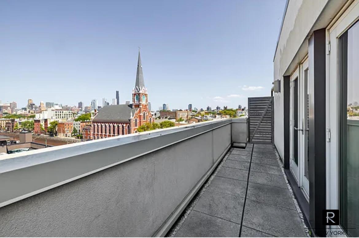 51 Woodhull Street Carroll Gardens Brooklyn NY 11231