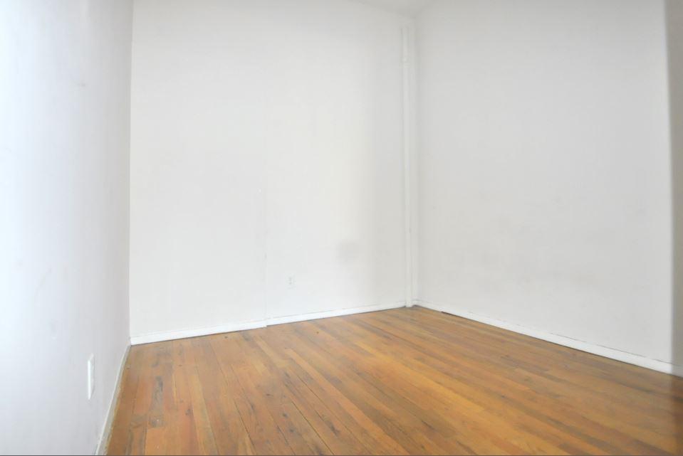 211 East 5th Street 17 E. Greenwich Village New York NY 10003