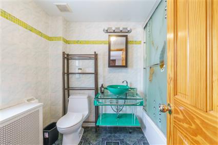 5-27 50th Avenue 3-F Long Island City Queens NY 11101