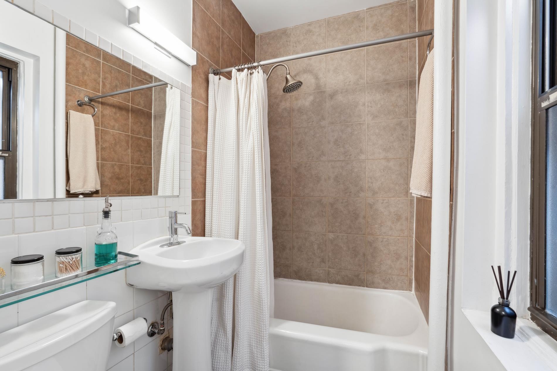 408 East 73rd Street Upper East Side New York NY 10021