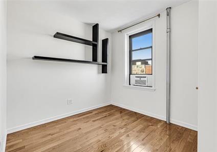 21-05 33rd Street 5-D Steinway-Ditmars Queens NY 11105