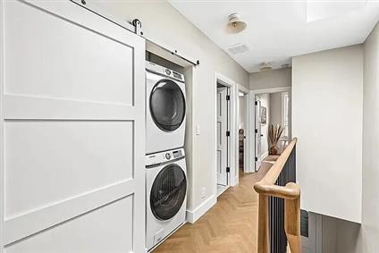 552 Lexington Avenue 2 Stuyvesant Heights Brooklyn NY 11221