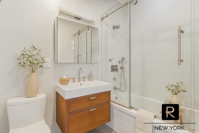 51 Woodhull Street Carroll Gardens Brooklyn NY 11231