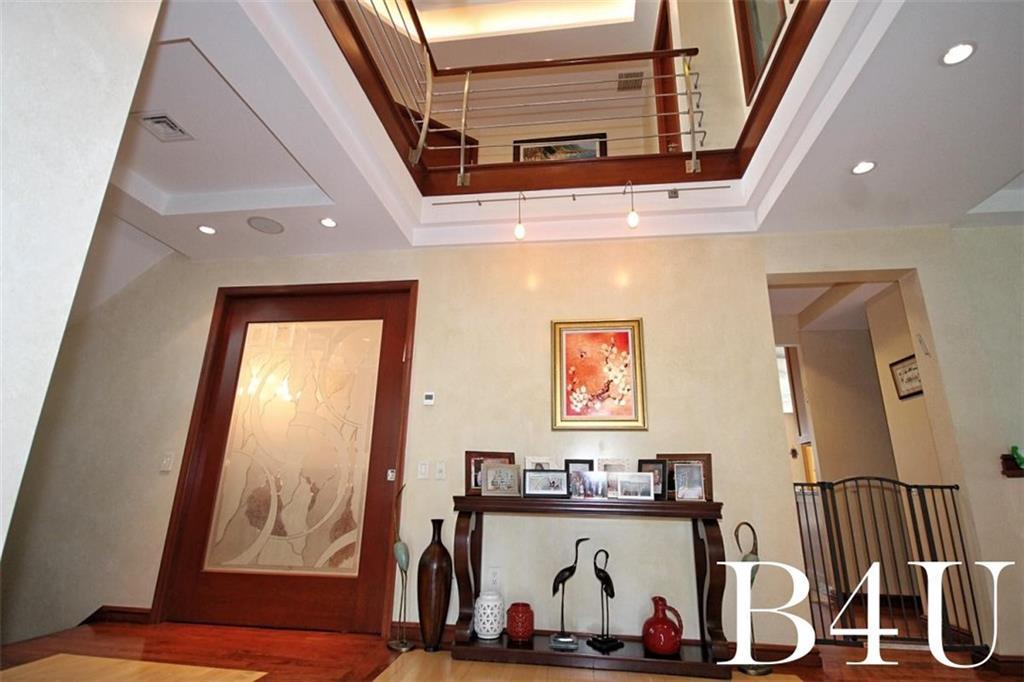 73 Barlow Drive North Mill Basin Brooklyn NY 11234