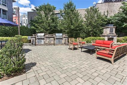 5-49 Borden Avenue 4-B Hunters Point Queens NY 11101