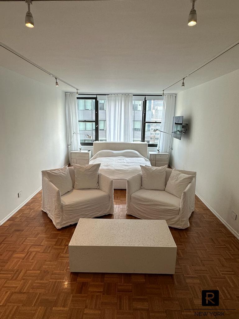 117 East 57th Street Midtown East New York NY 10022