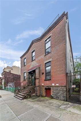 148 India Street Brooklyn NY 11222