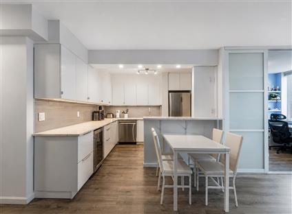 4-74 48th Avenue 15-E Hunters Point Queens NY 11109