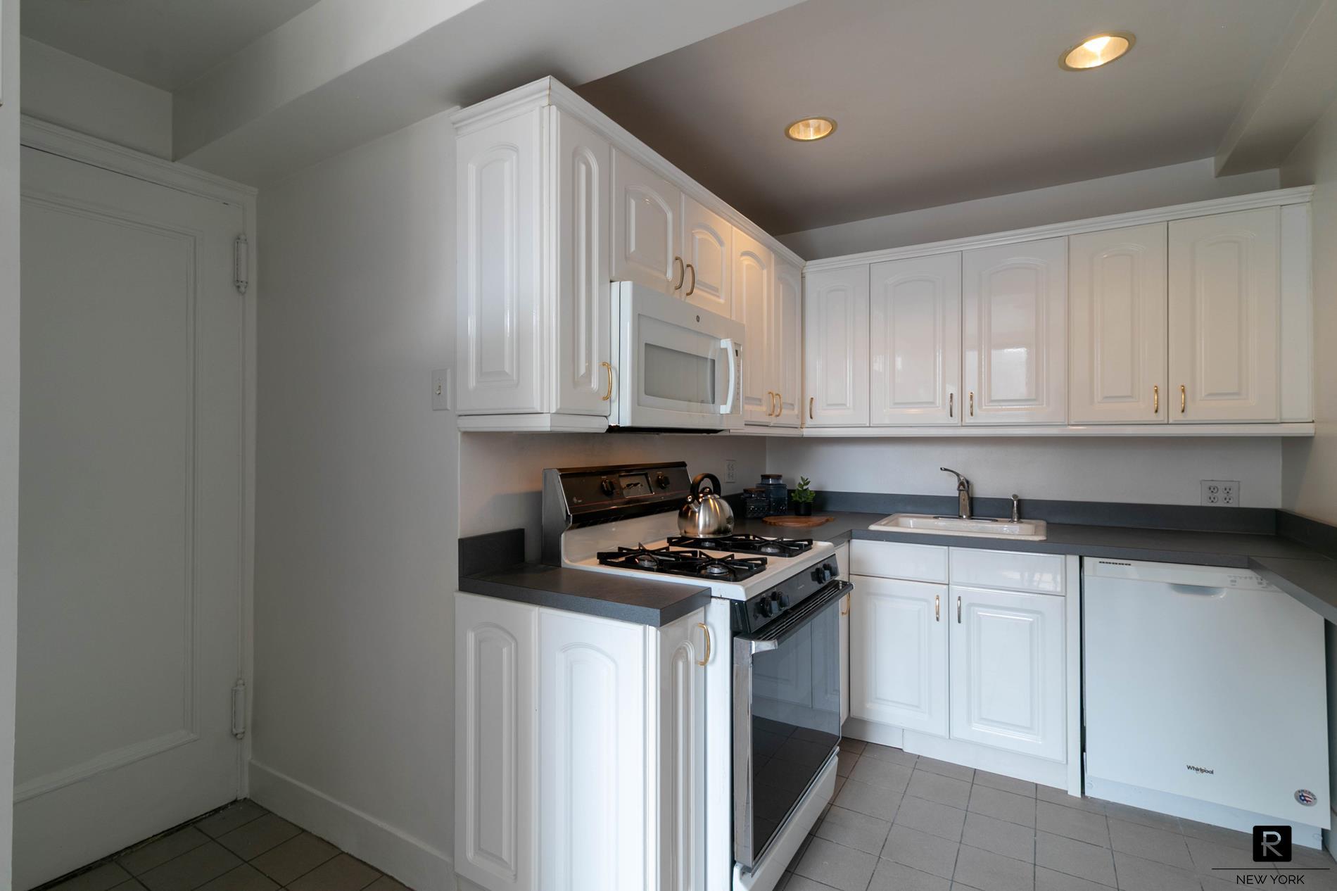 140 East 81st Street Upper East Side New York NY 10028